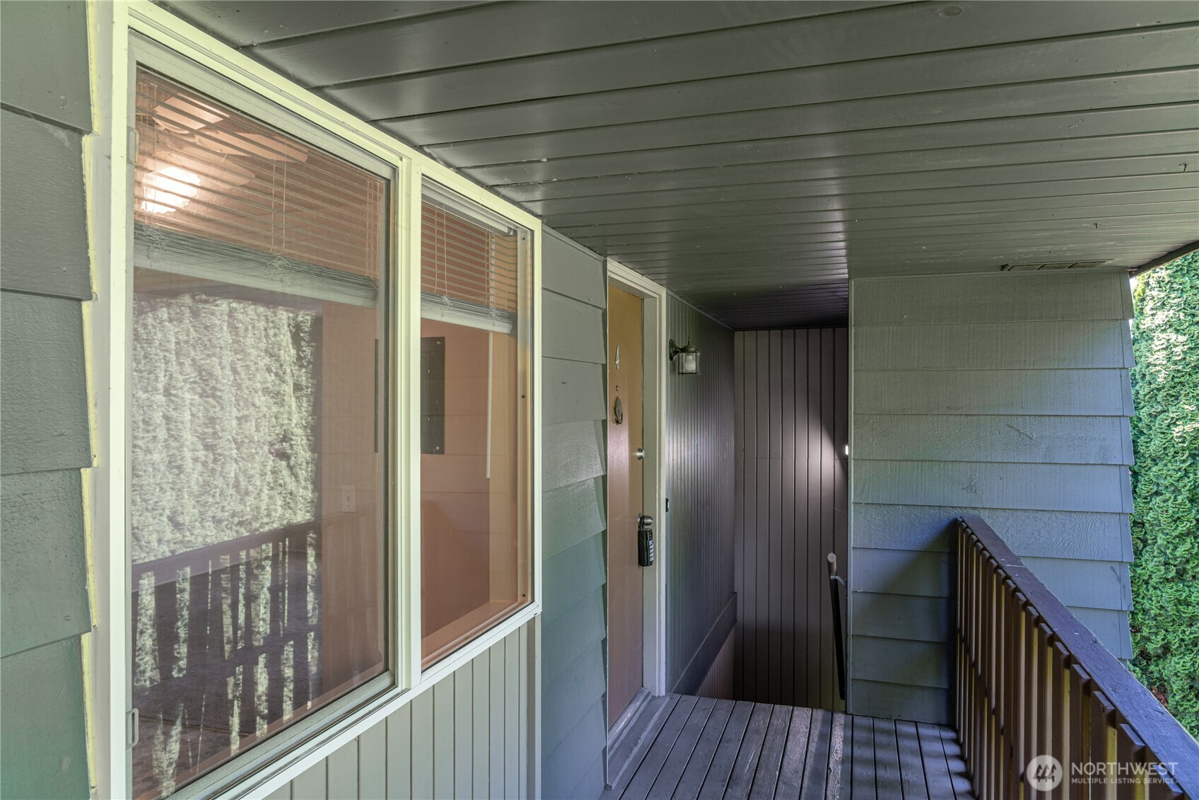 703 Broadway Street Property Photo 15