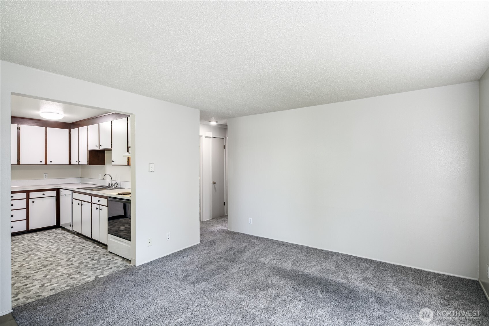 703 Broadway Street Property Photo 20