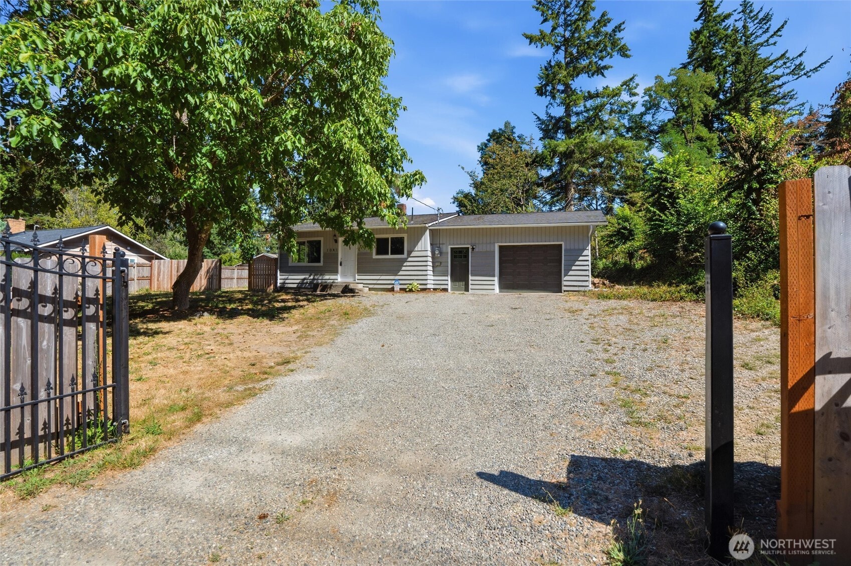 1041 Mitchell Avenue Property Photo 1