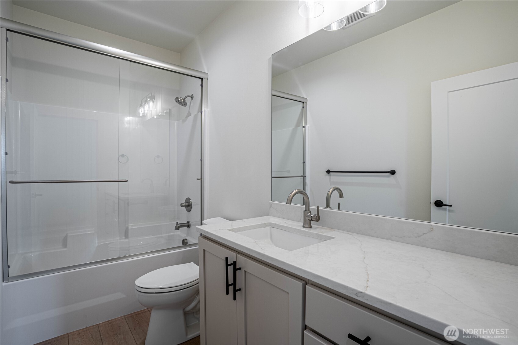 926 Long Drive Property Photo 26