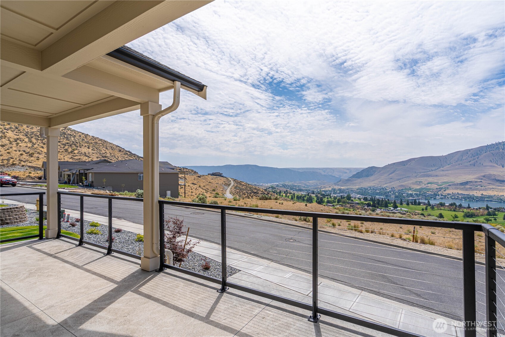 926 Long Drive Property Photo 36