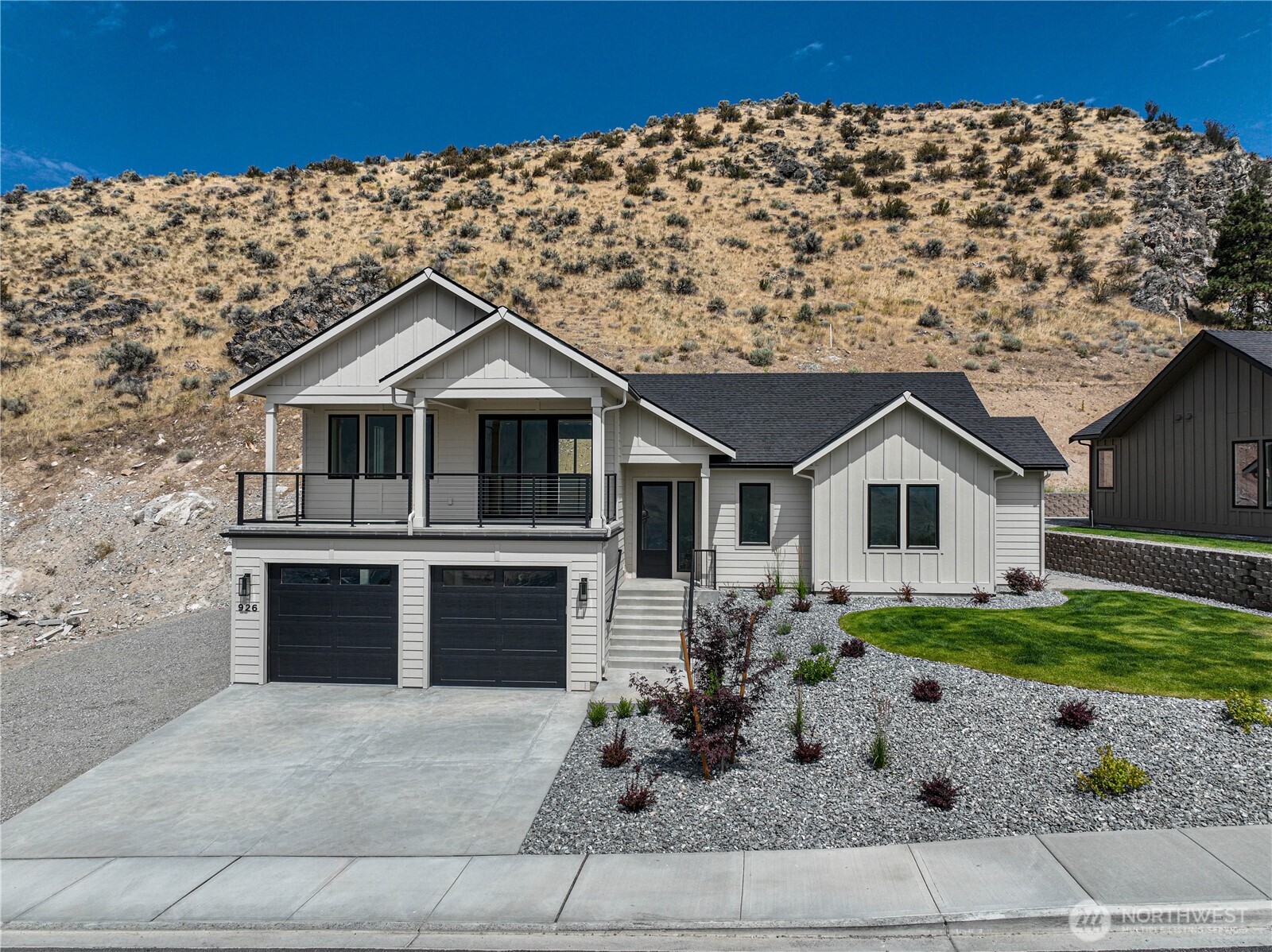 926 Long Drive Property Photo 37