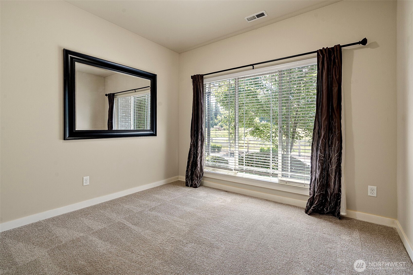 15372 Se 160th Place Property Photo 6
