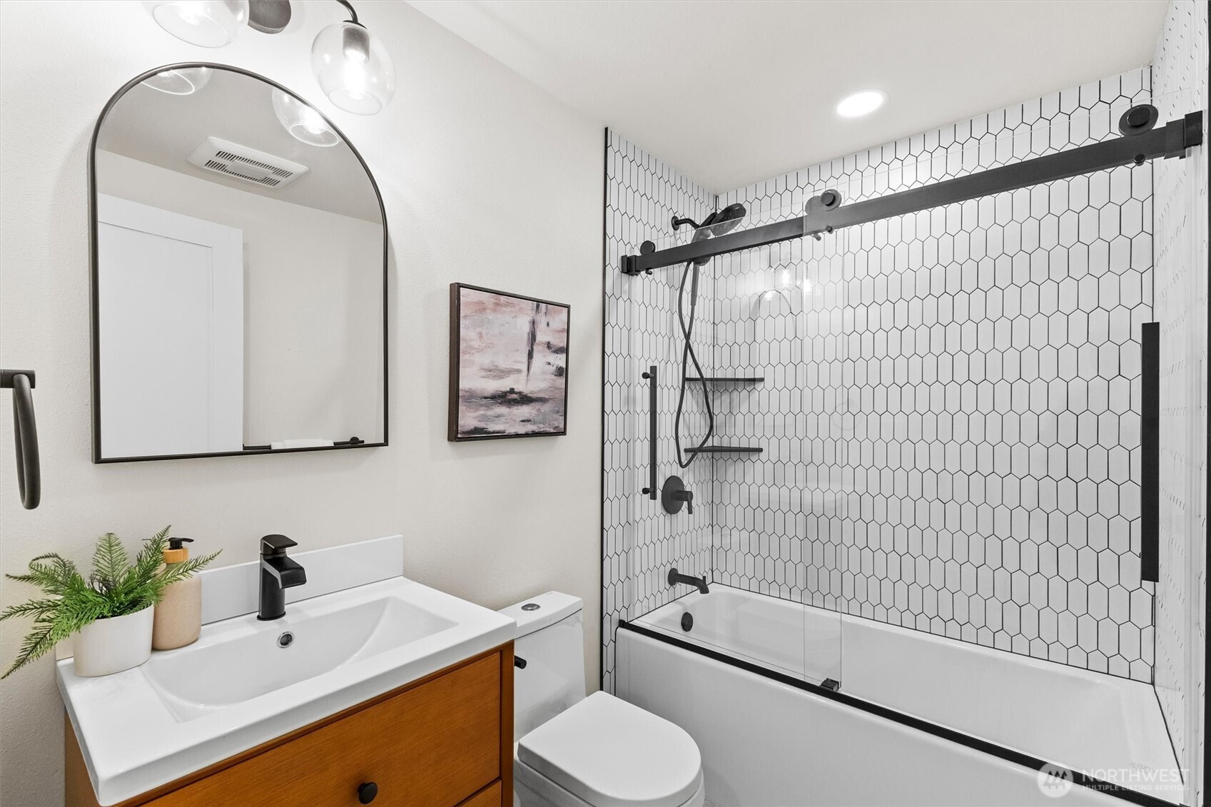 904 Puget Street Property Photo 34