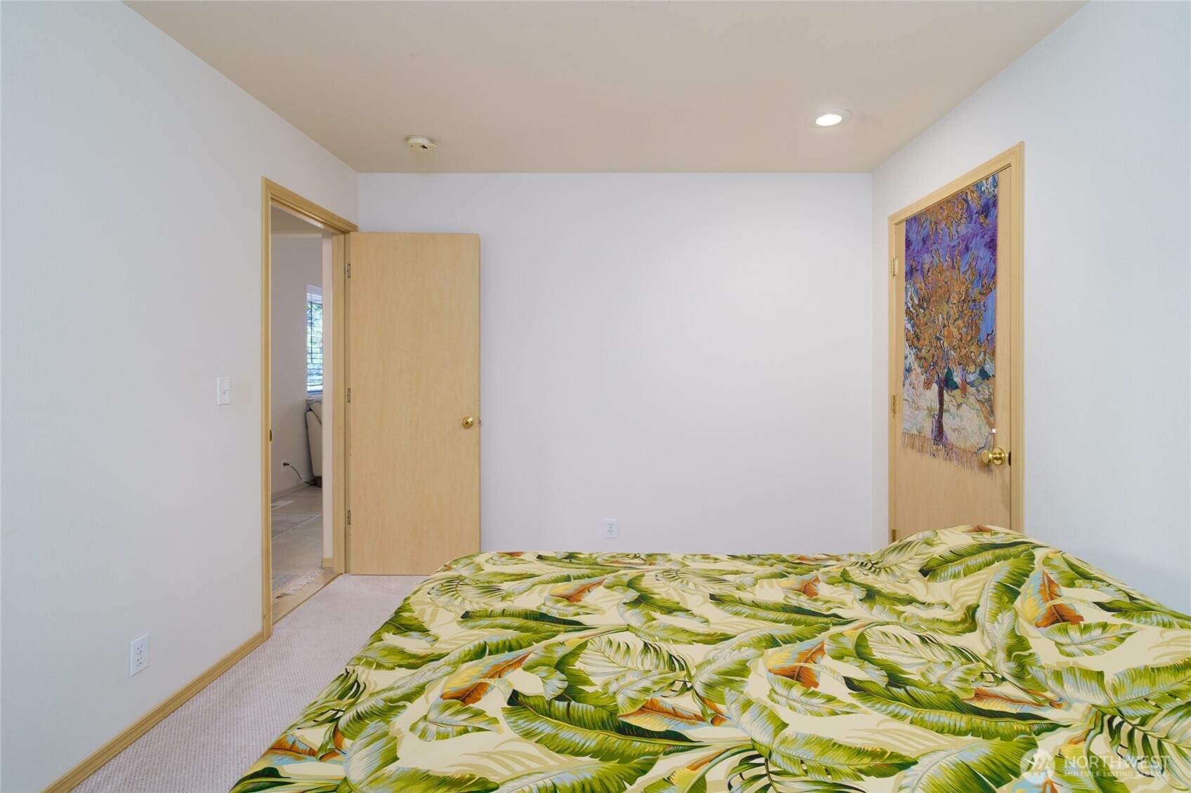 744 Shelter Bay Dr Property Photo 15