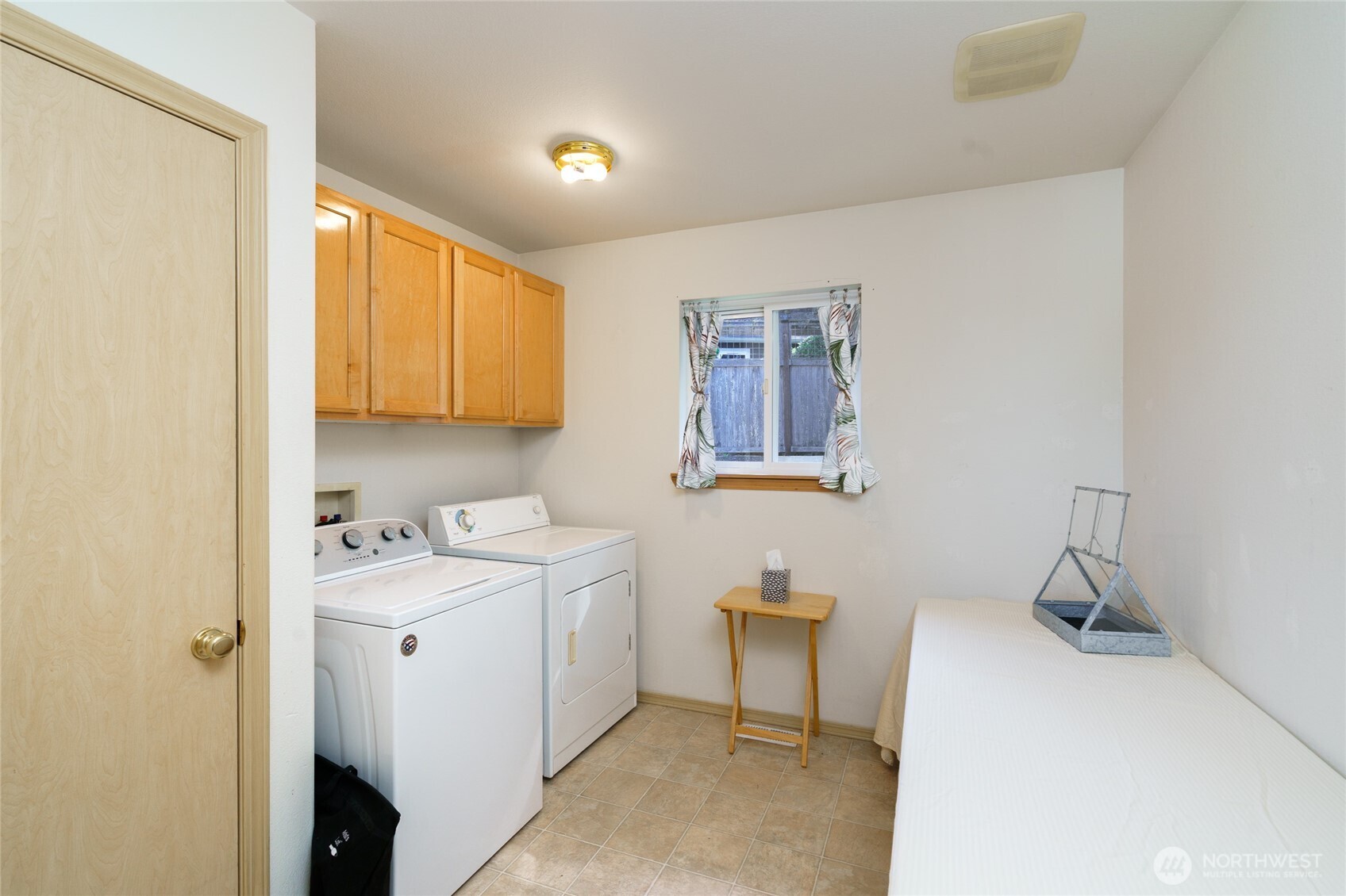 744 Shelter Bay Dr Property Photo 19