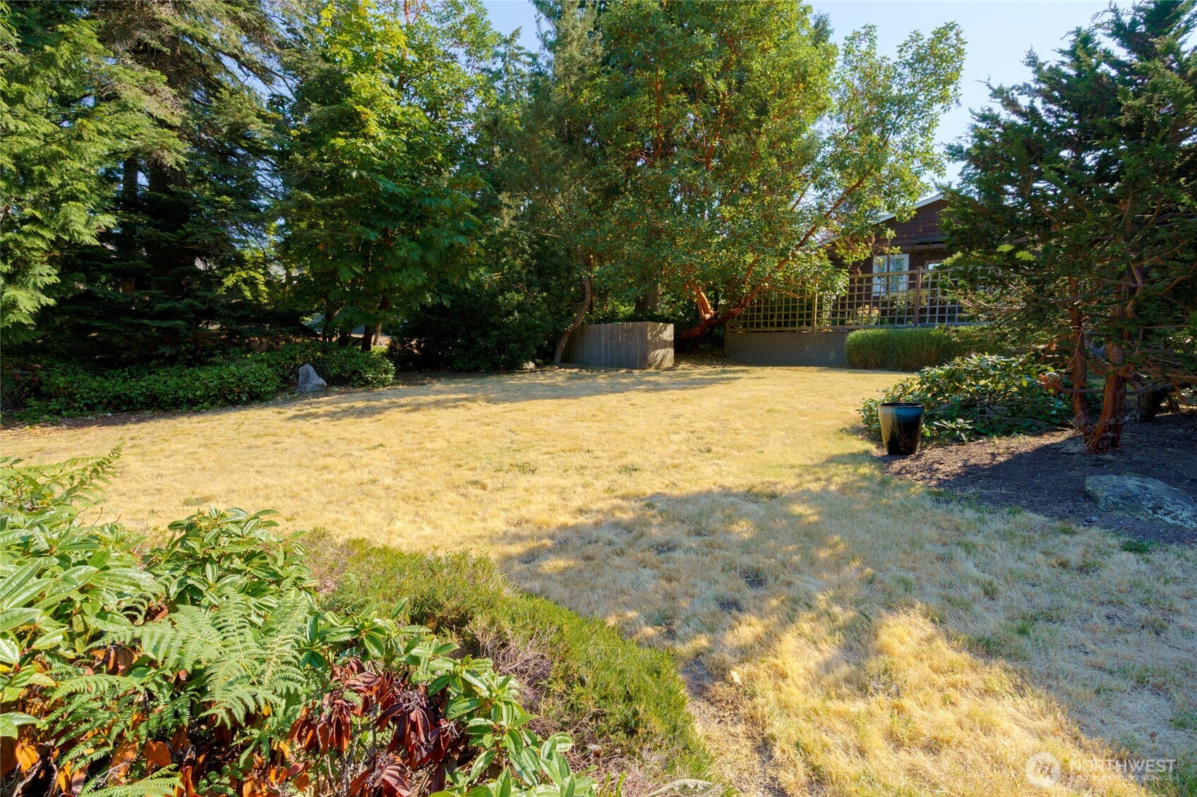 744 Shelter Bay Dr Property Photo 22
