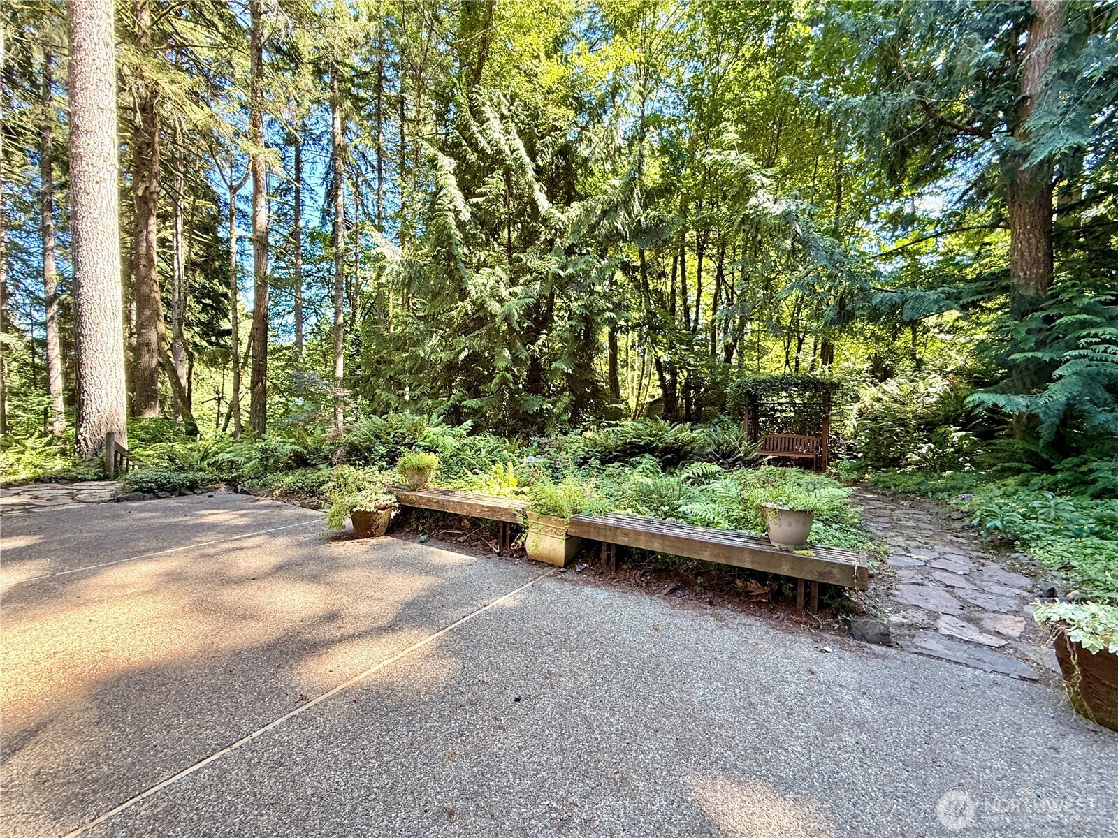 6937 Foothill Drive Property Photo 10