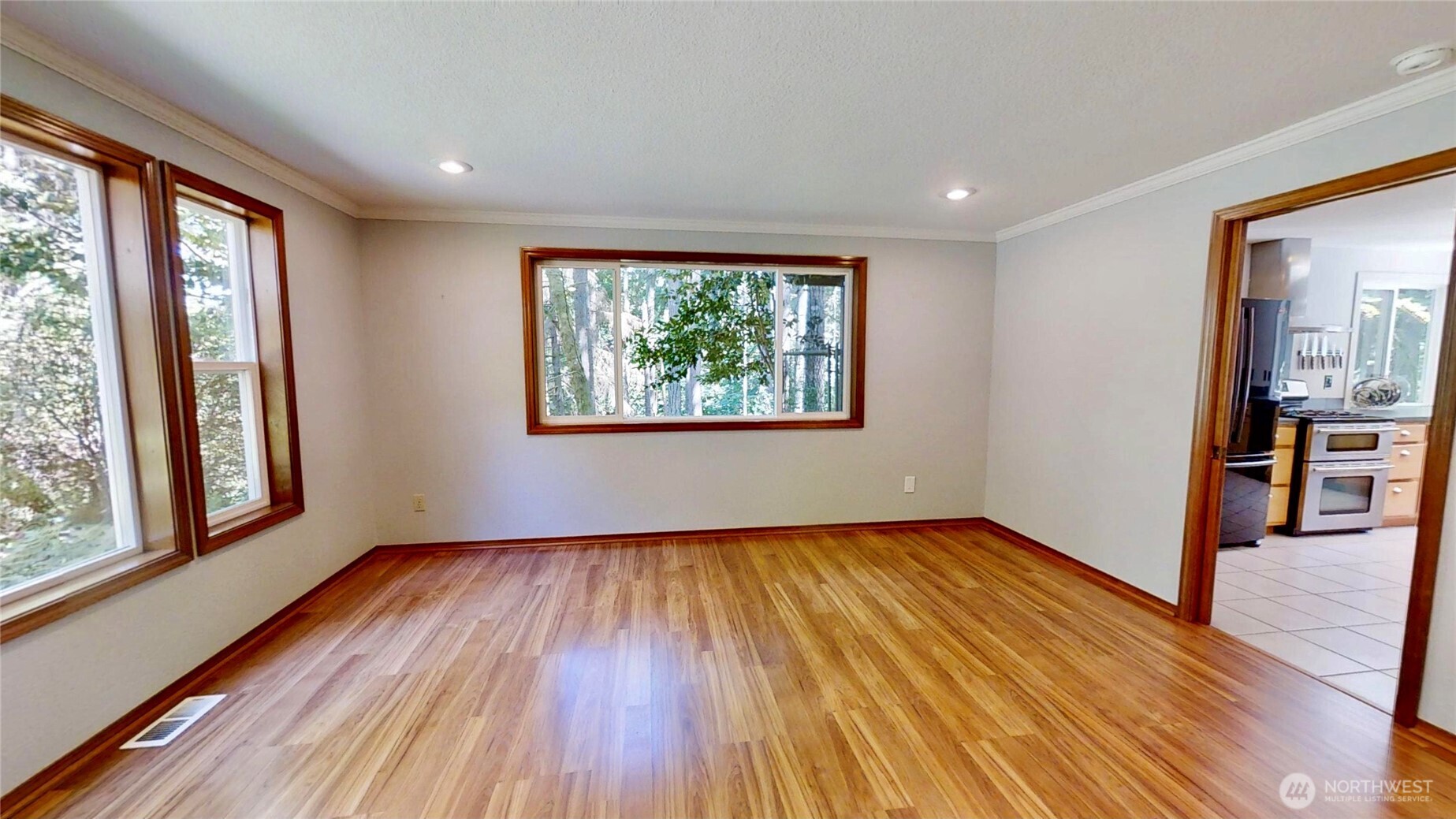 6937 Foothill Drive Property Photo 13