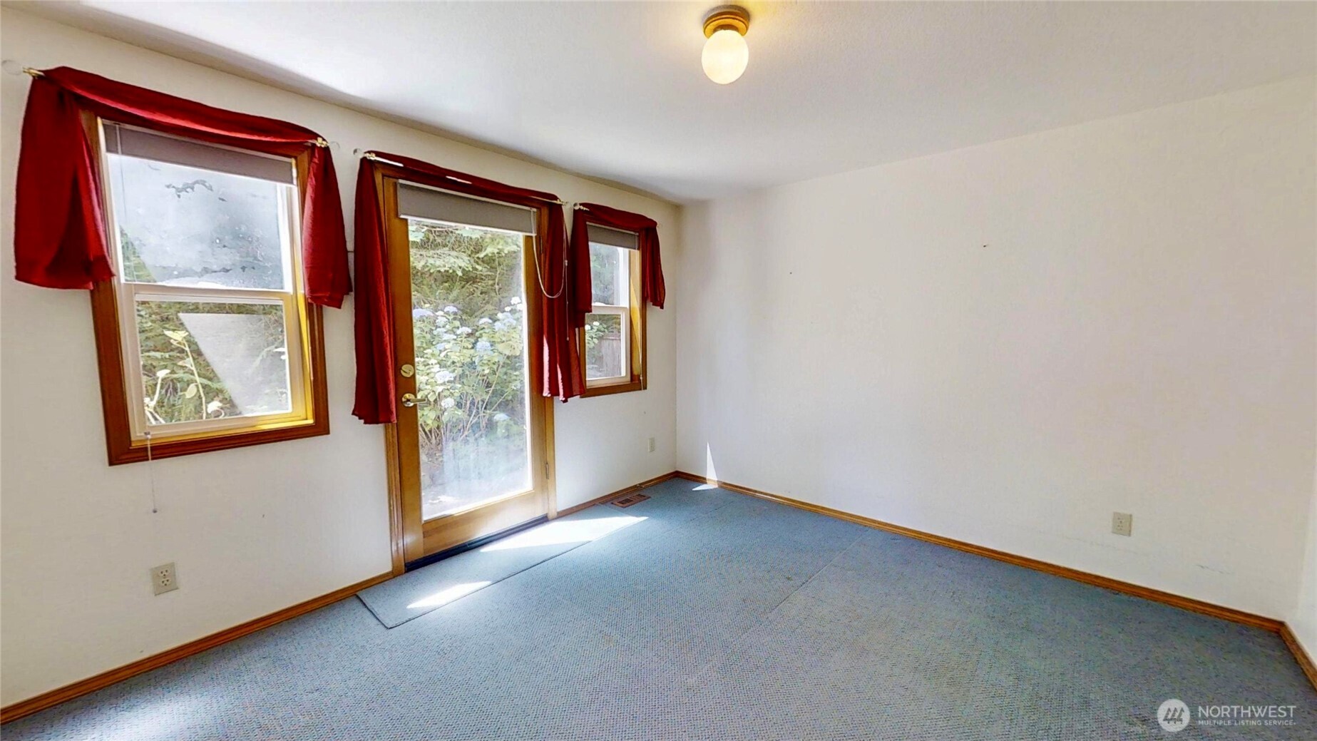 6937 Foothill Drive Property Photo 24