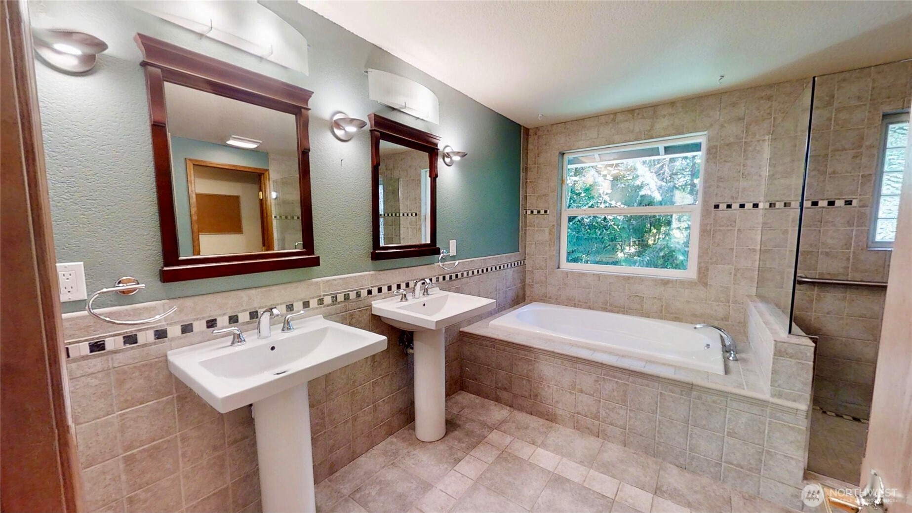 6937 Foothill Drive Property Photo 29