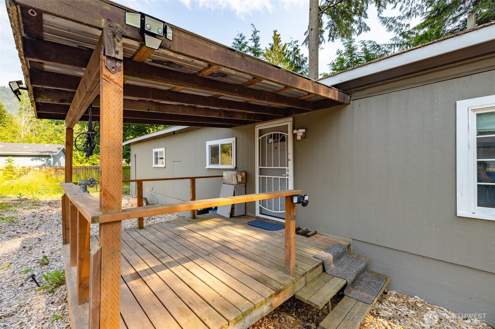 8397 Golden Valley Boulevard Property Photo 3