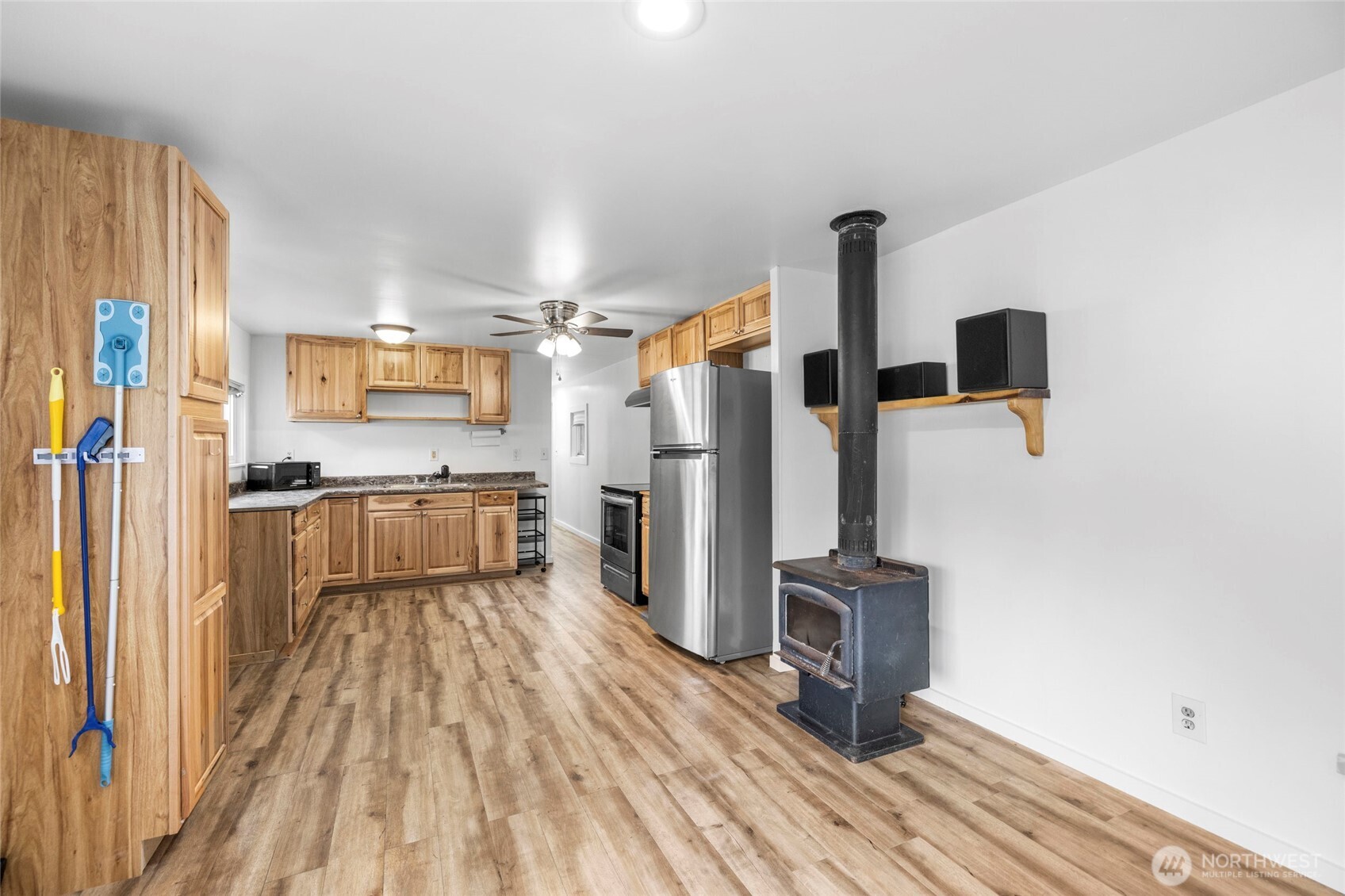 8397 Golden Valley Boulevard Property Photo 10