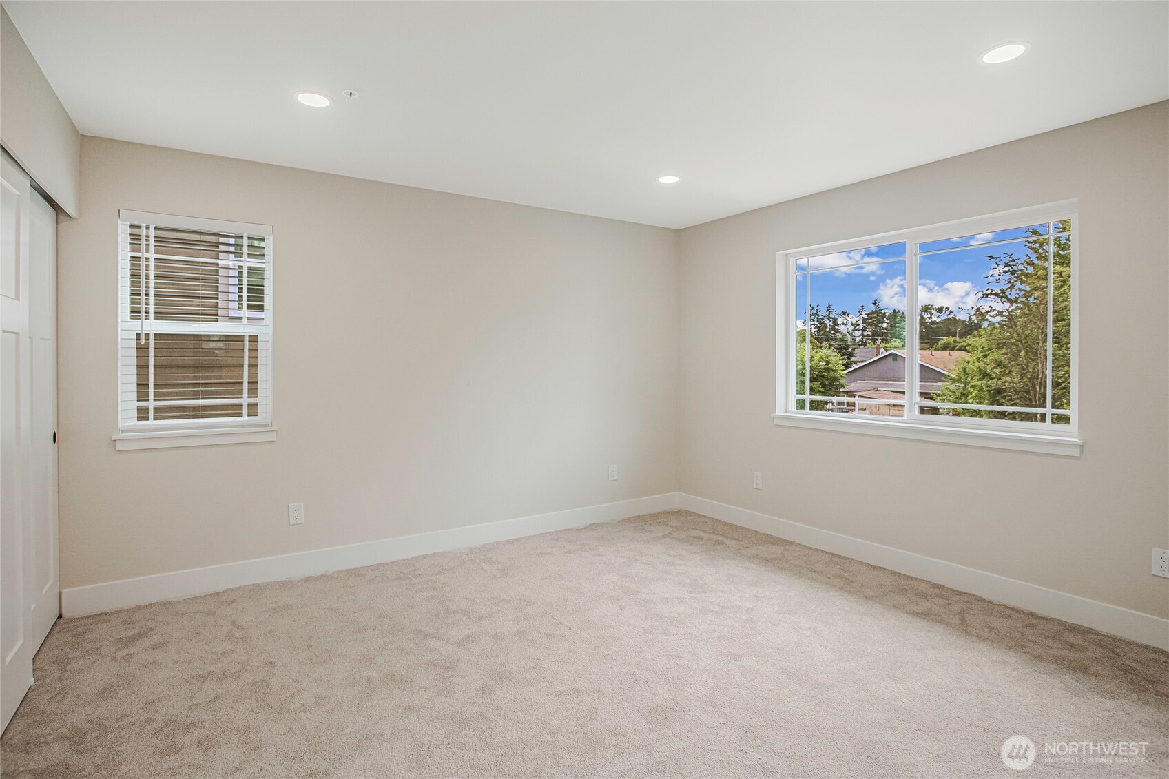 1412 E 51st Street Property Photo 11