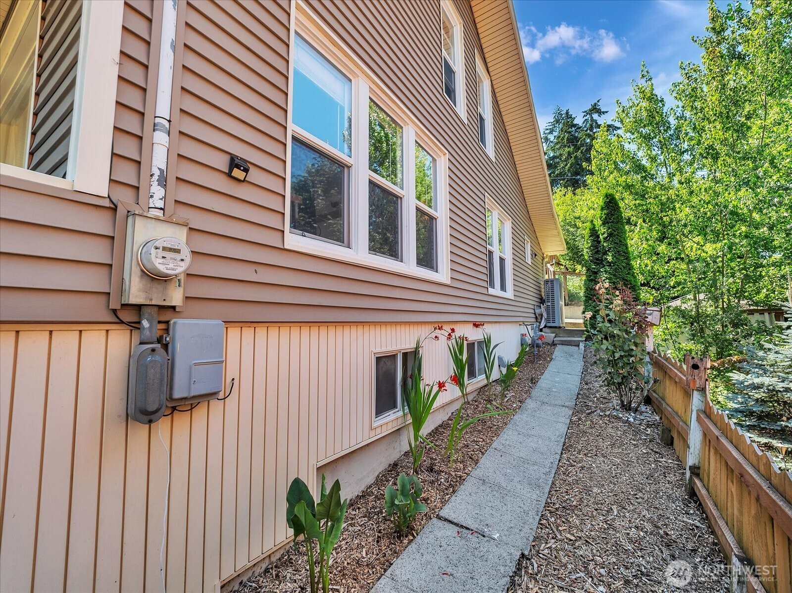 1719 Gregory Way Property Photo 25
