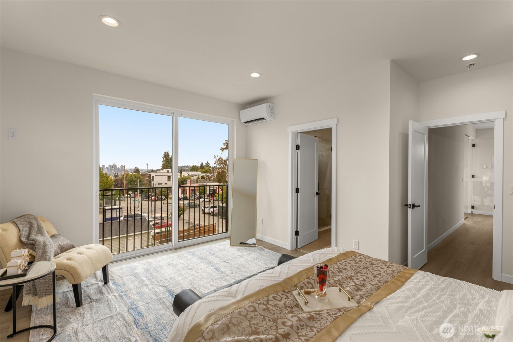 4514 A Corliss Avenue Property Photo 10