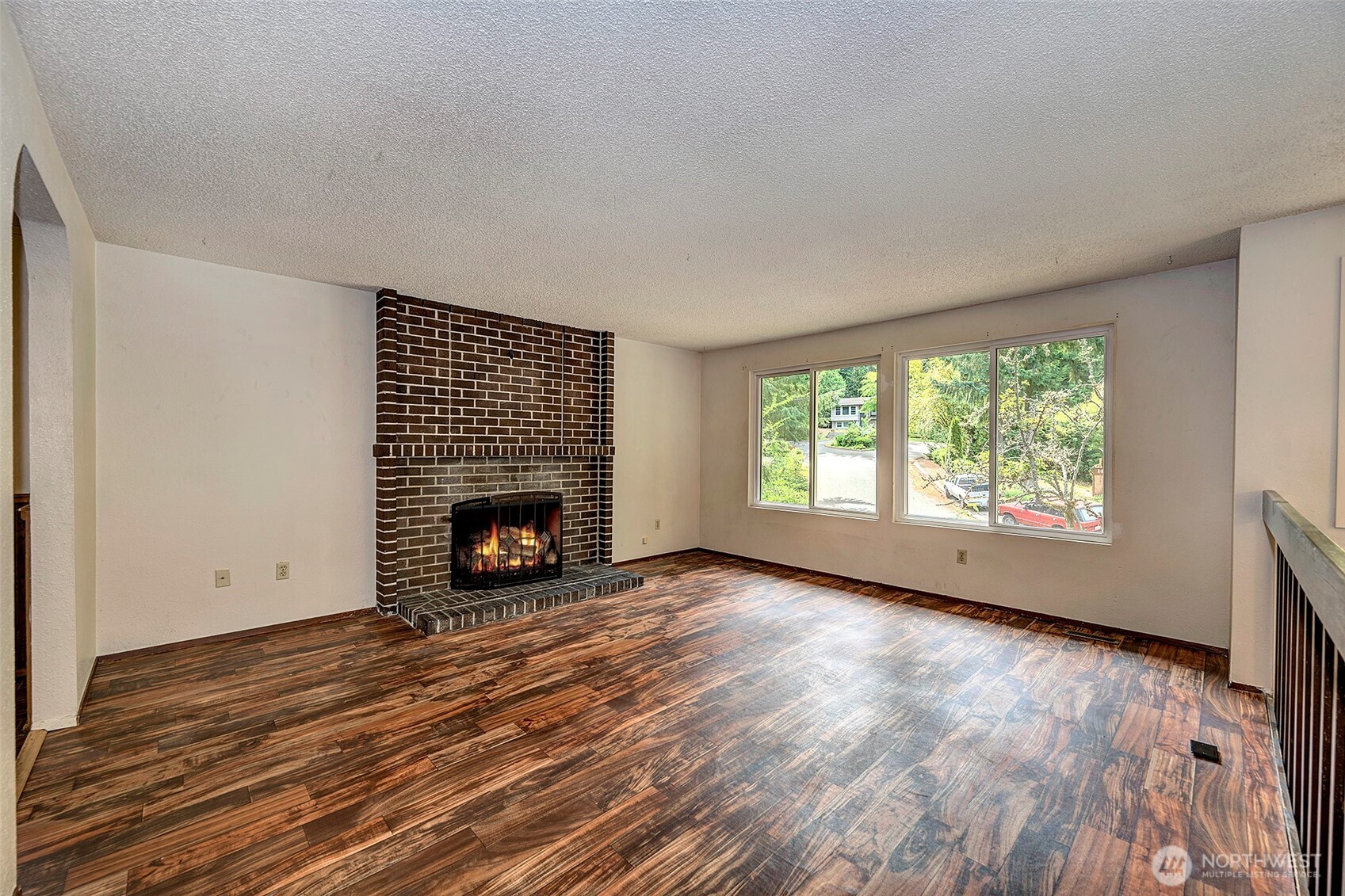 5927 147 Street Property Photo 9