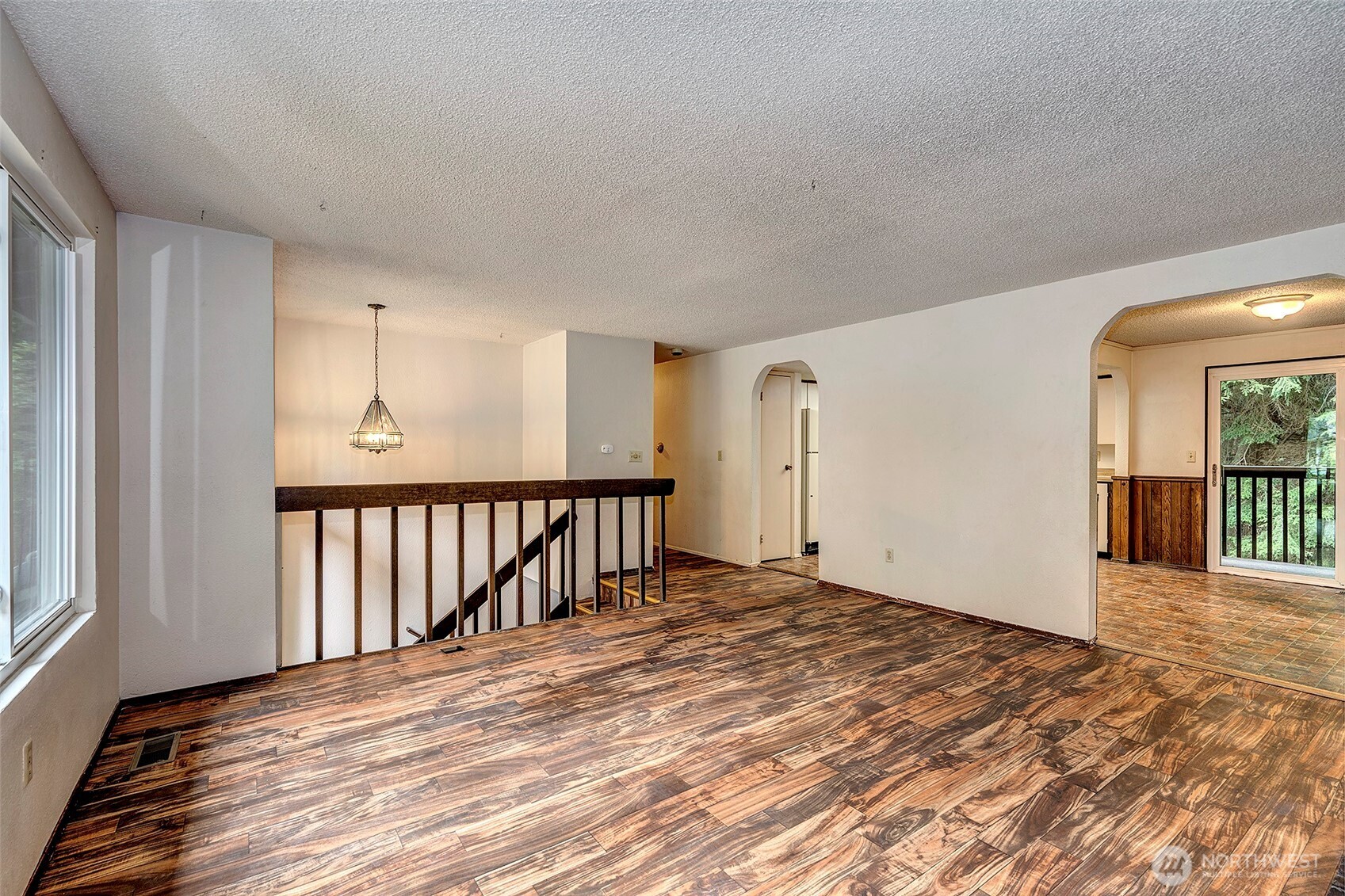 5927 147 Street Property Photo 11