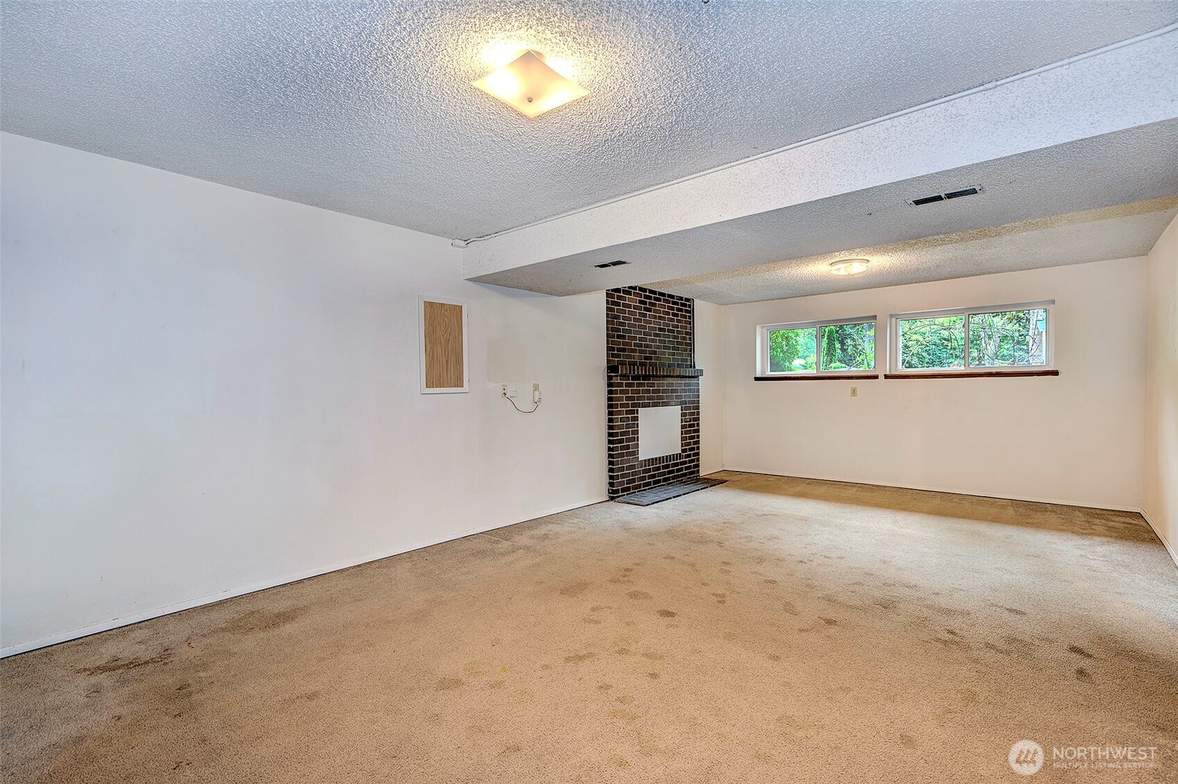 5927 147 Street Property Photo 15
