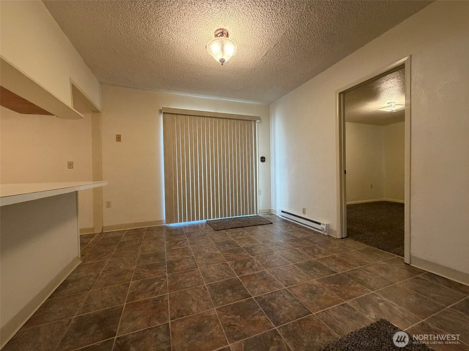 507 W 2nd Street Property Photo 15