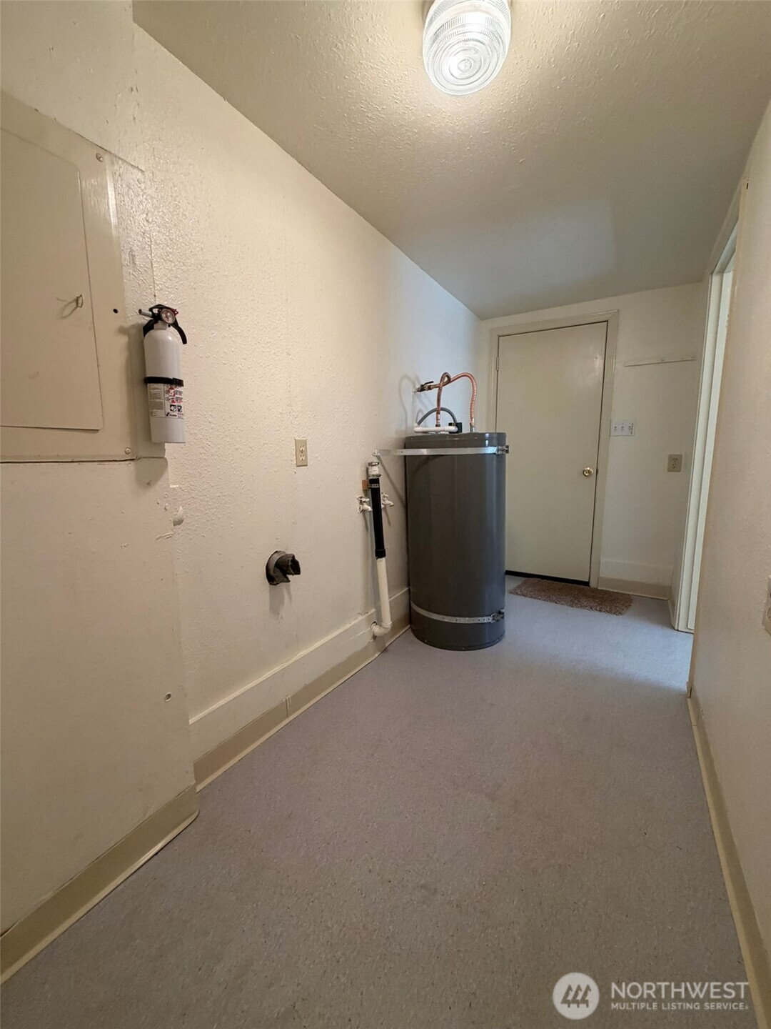 507 W 2nd Street Property Photo 25