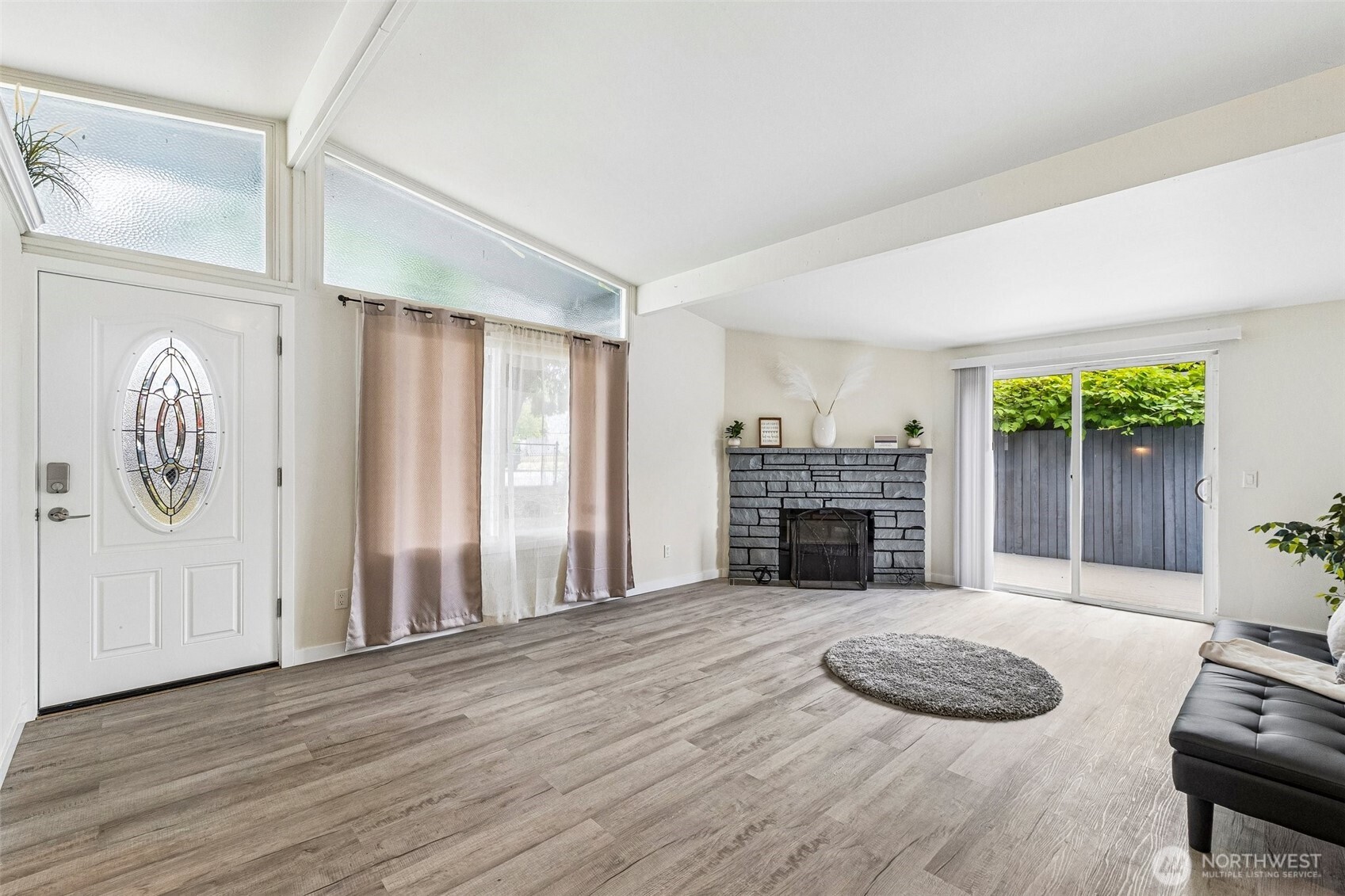 13039 24th Avenue Property Photo 3