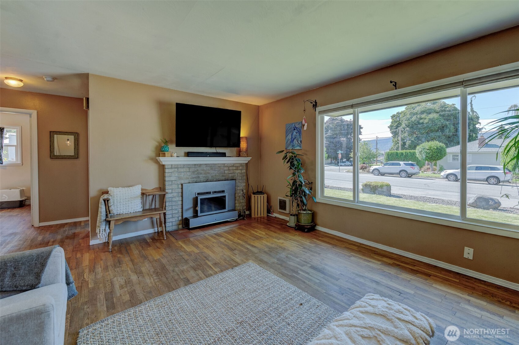 1385 Tedford Street Property Photo 7