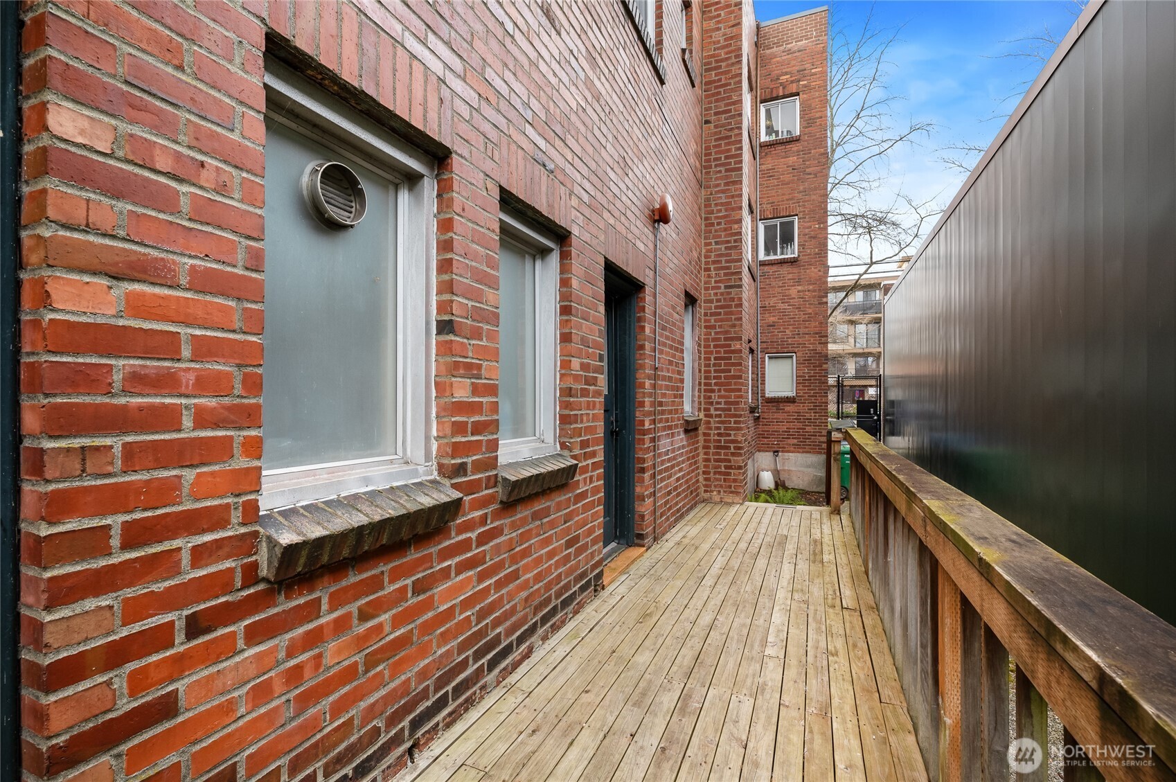 8008 Greenwood Avenue Property Photo 5