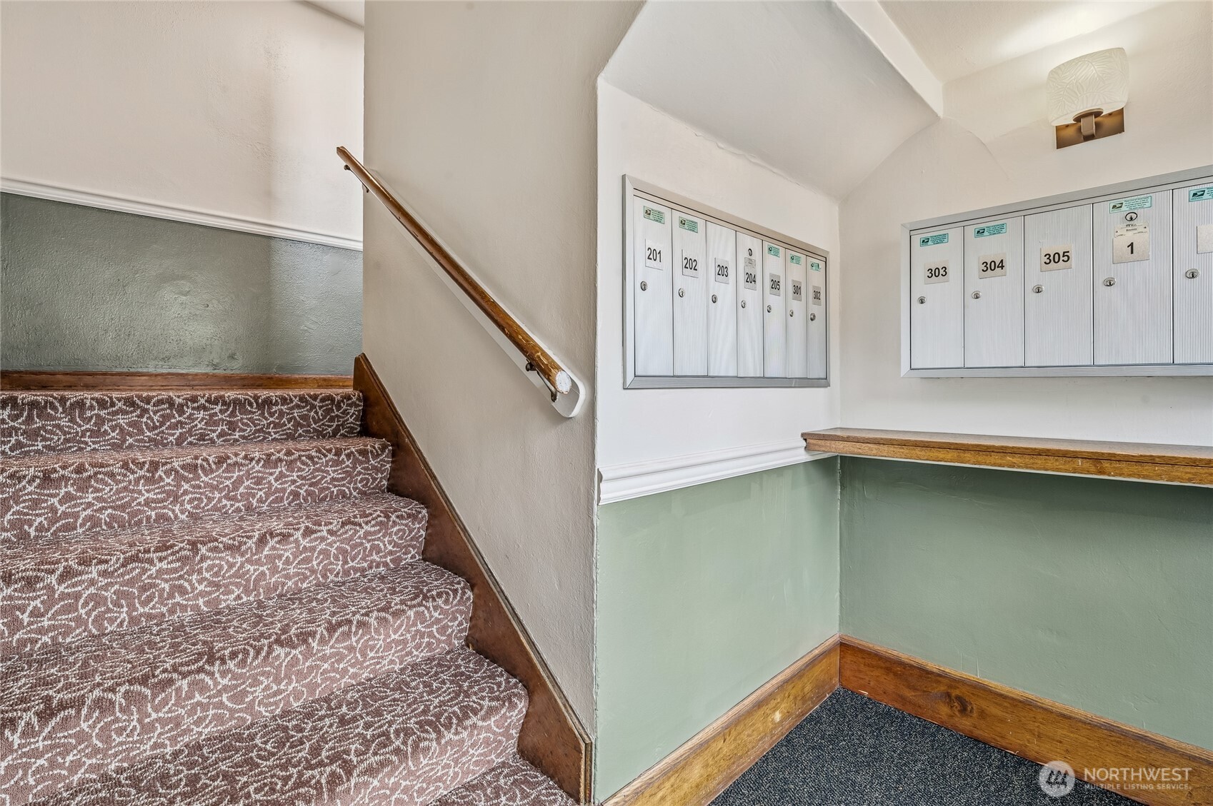 8008 Greenwood Avenue Property Photo 7