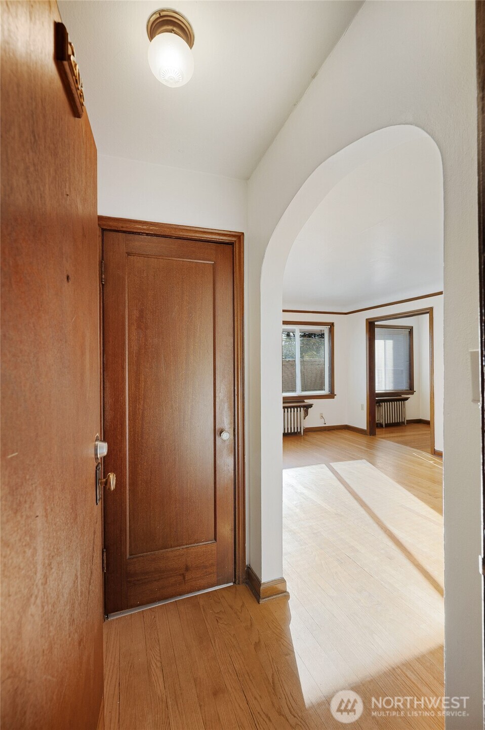 8008 Greenwood Avenue Property Photo 10