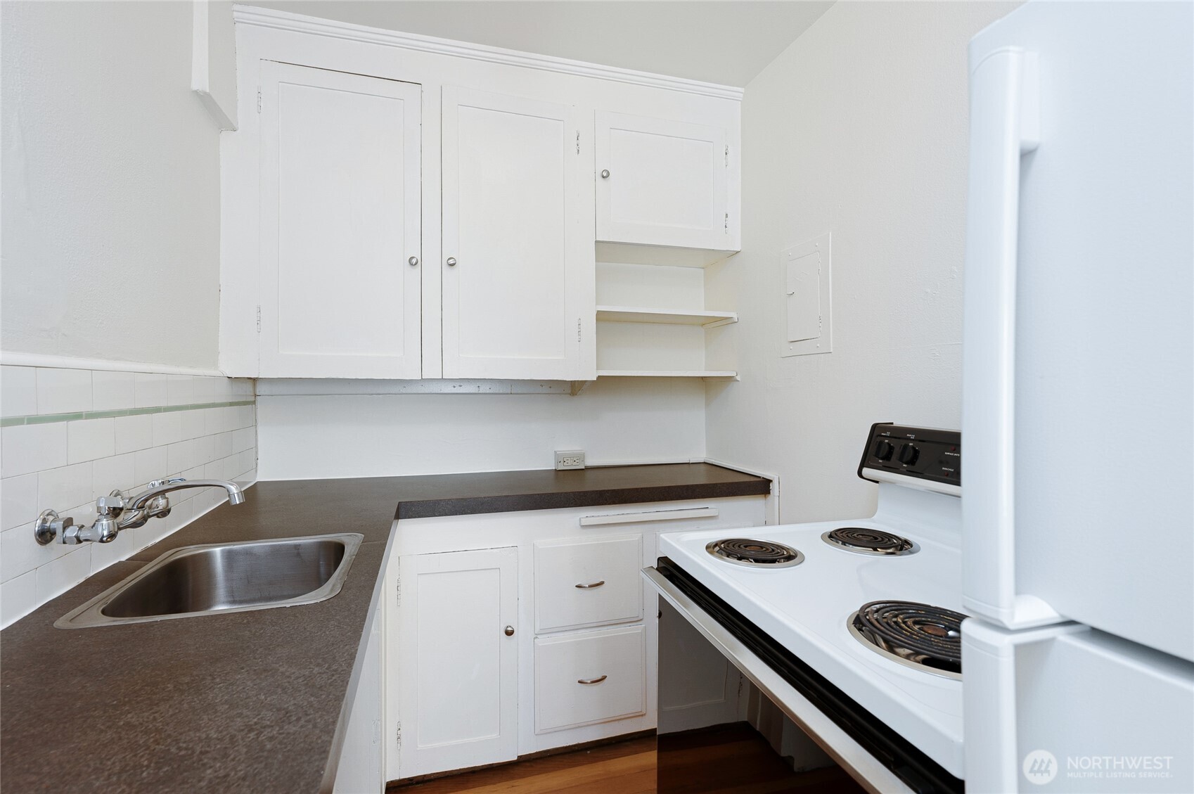 8008 Greenwood Avenue Property Photo 13