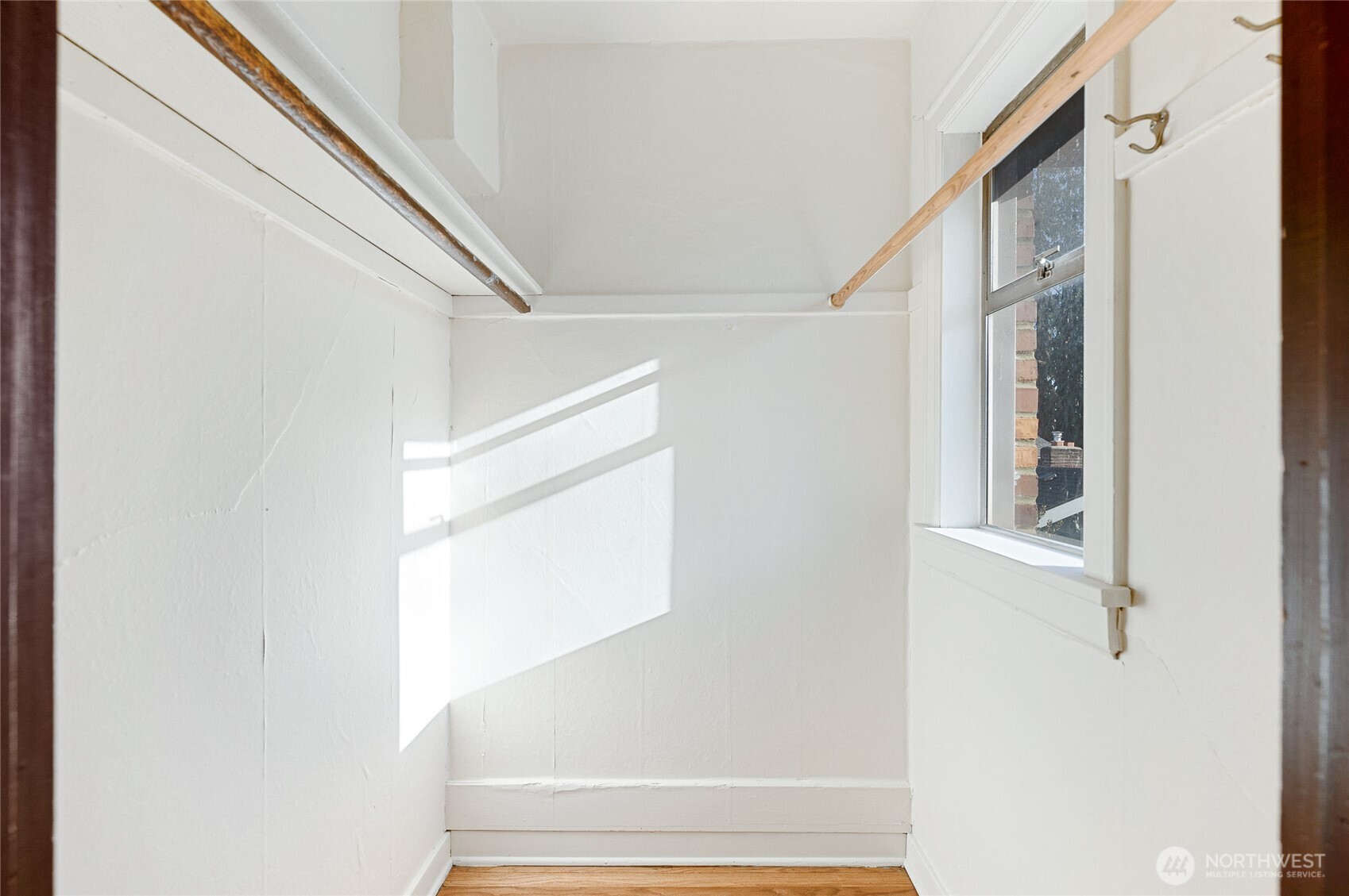 8008 Greenwood Avenue Property Photo 15