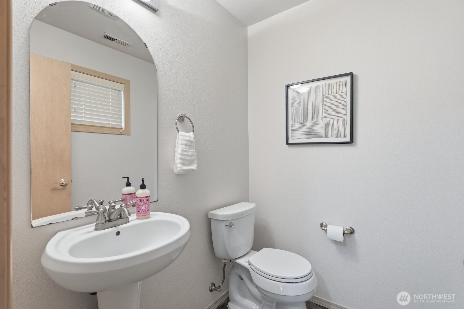 7021 Carmichael Avenue Property Photo 18