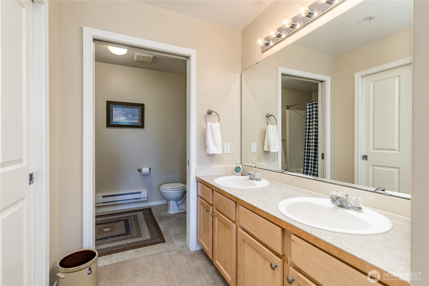 6137 Hazel Loop B Property Photo 6