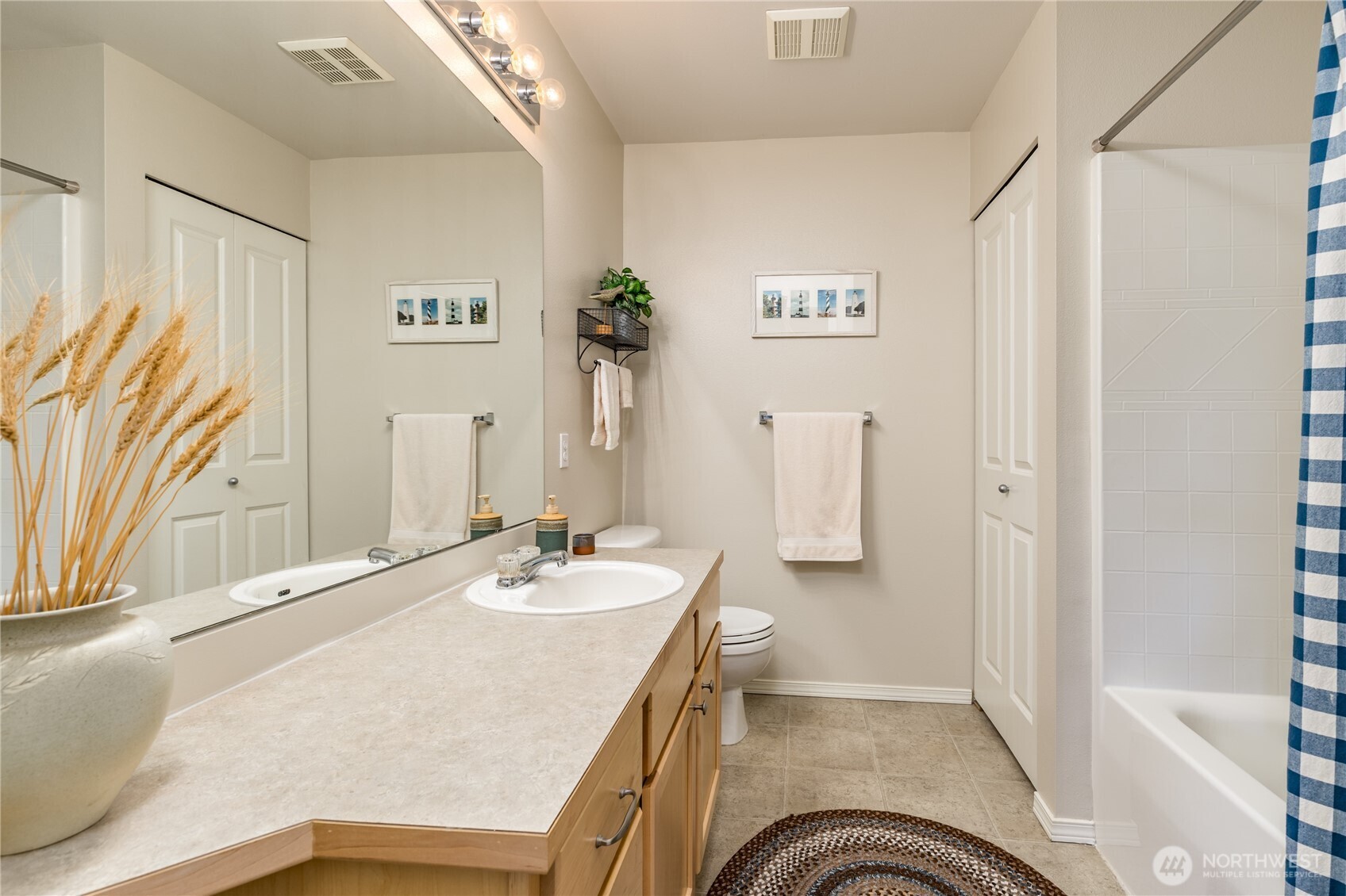 6137 Hazel Loop B Property Photo 10