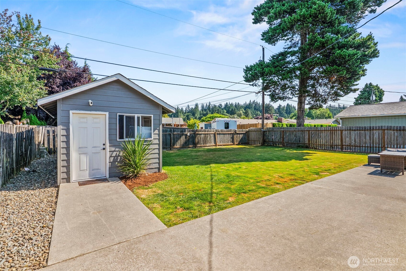 2580 Taylor Avenue Property Photo 4