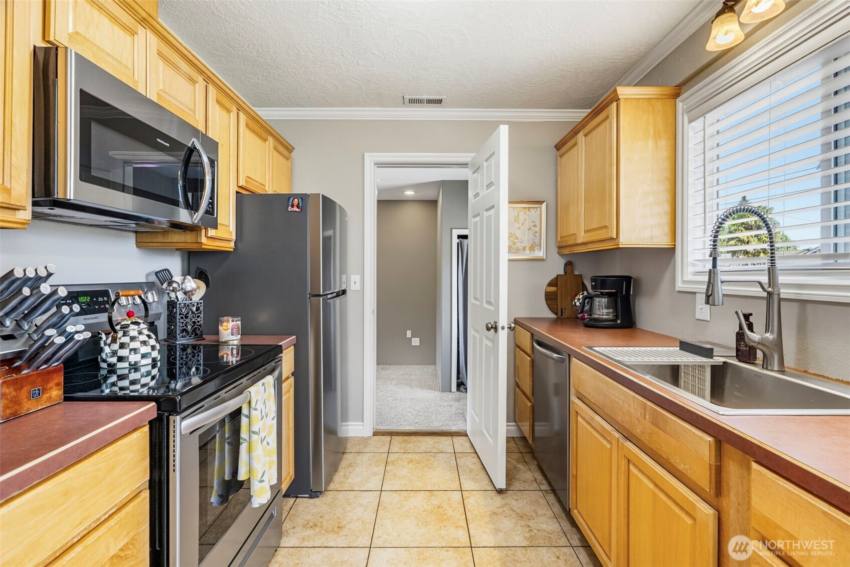 2580 Taylor Avenue Property Photo 14