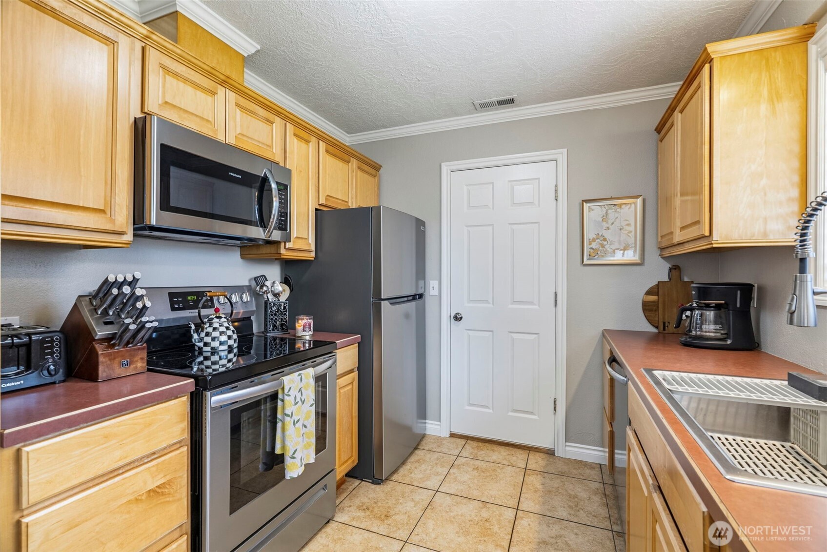 2580 Taylor Avenue Property Photo 16