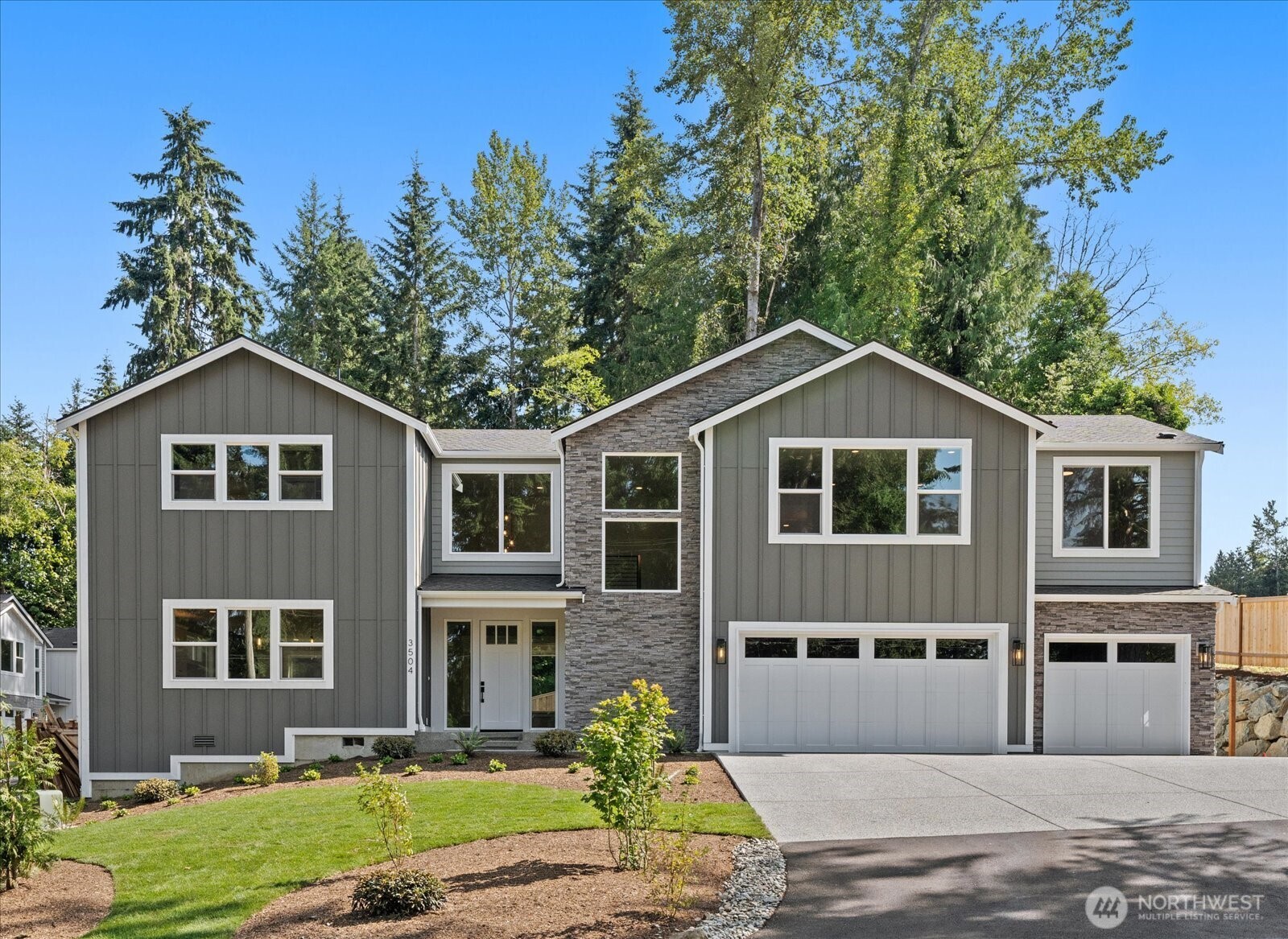 3504 Alaska Road Property Photo 1