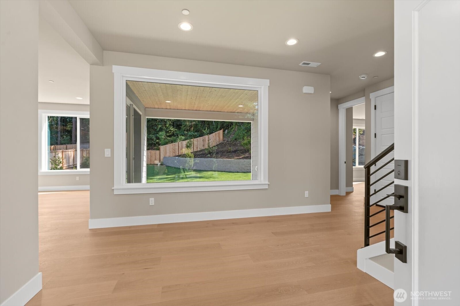 3504 Alaska Road Property Photo 4