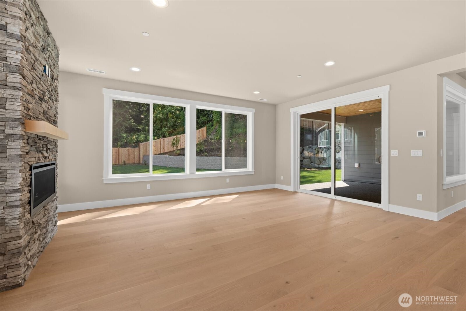 3504 Alaska Road Property Photo 7