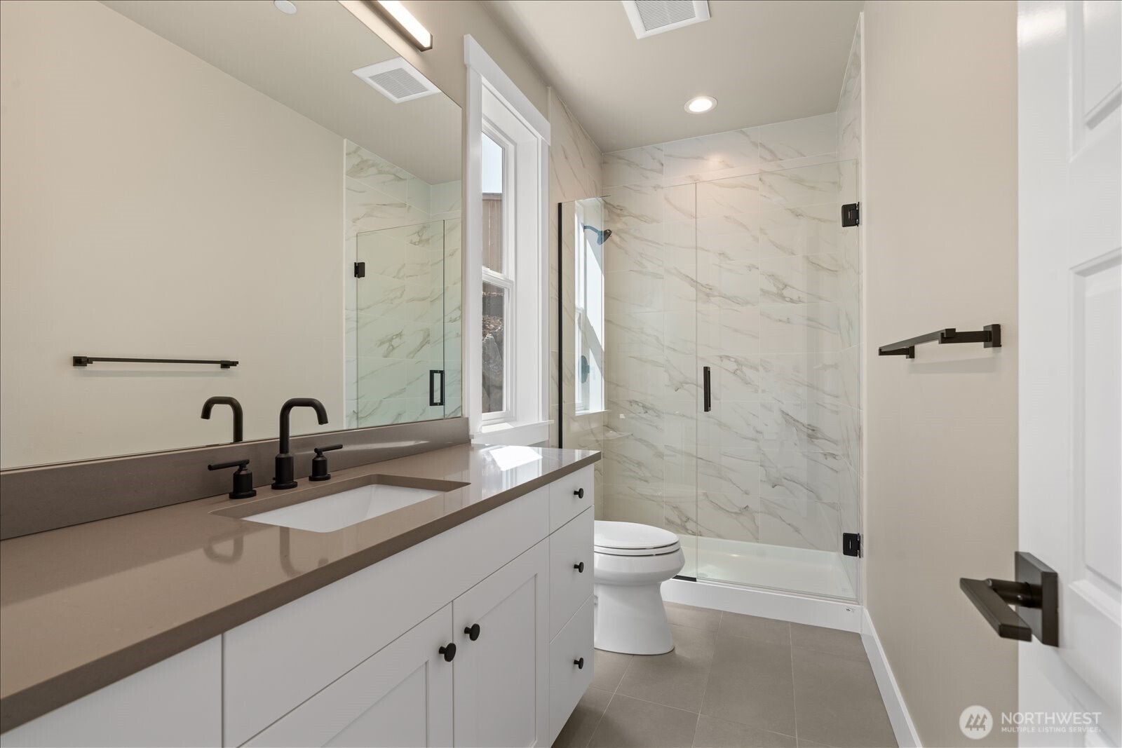 3504 Alaska Road Property Photo 18