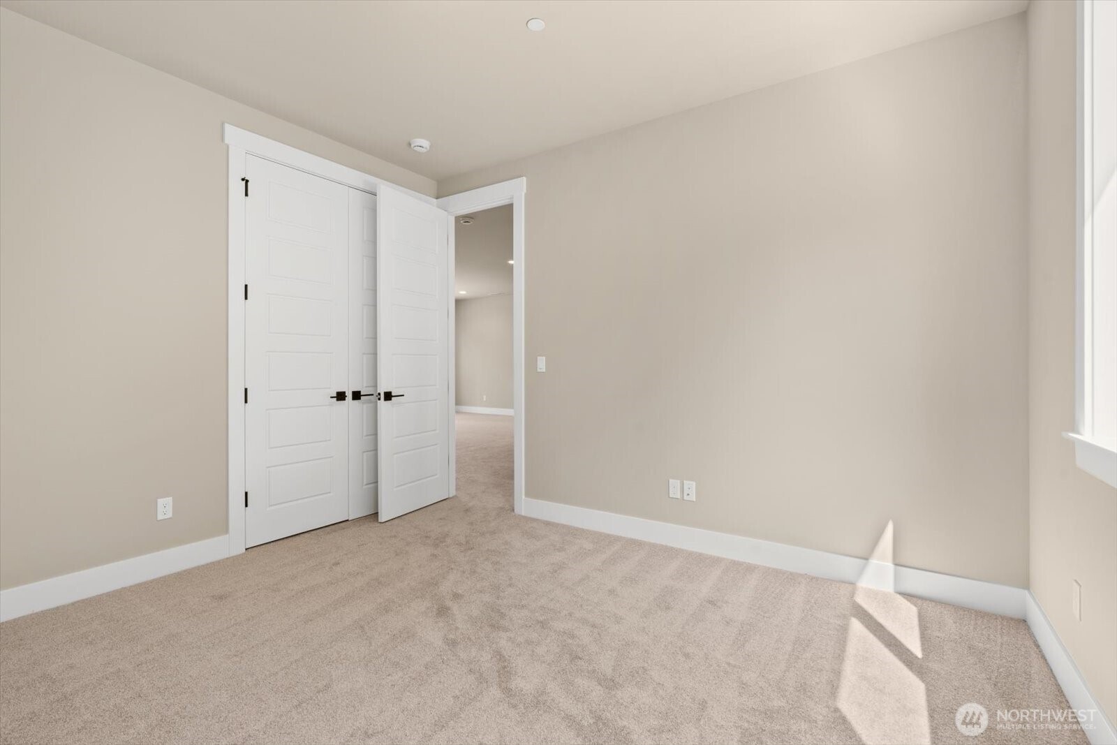 3504 Alaska Road Property Photo 34
