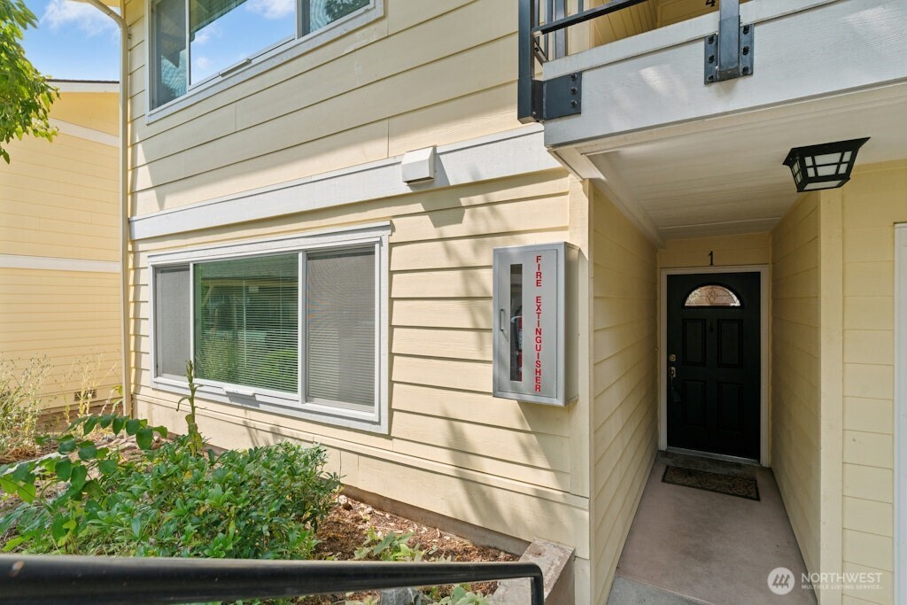 14602 Ne 51st Street D1 Property Photo 2