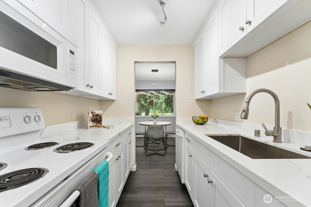 14602 Ne 51st Street D1 Property Photo 11