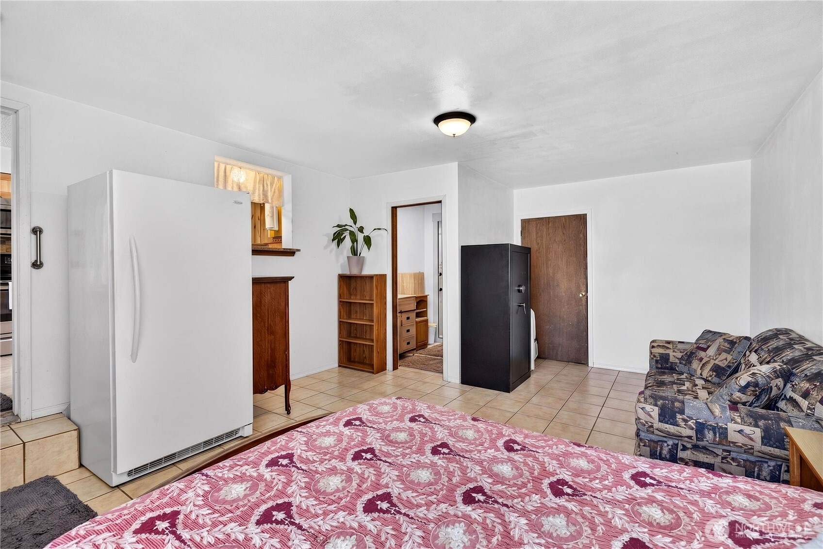 301 Arrowhead Place Property Photo 13