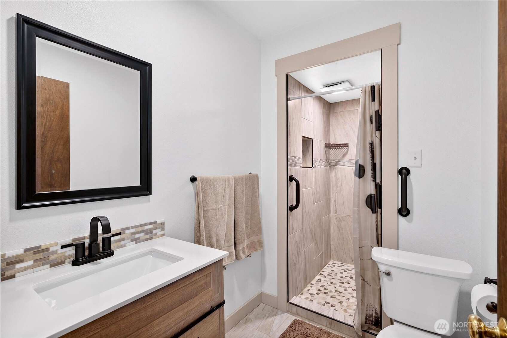 301 Arrowhead Place Property Photo 15