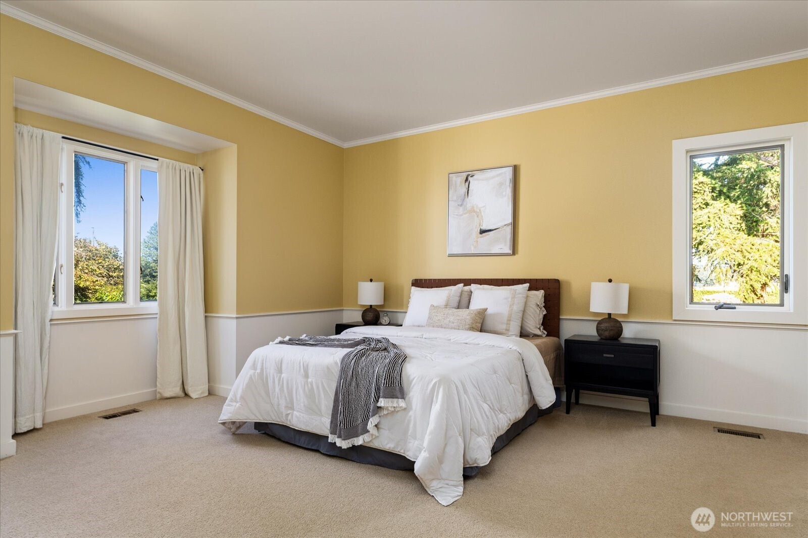 2374 Soundview Drive Property Photo 17