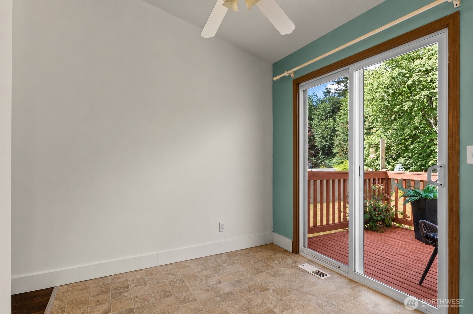 1023 Loves Hill Drive Property Photo 10