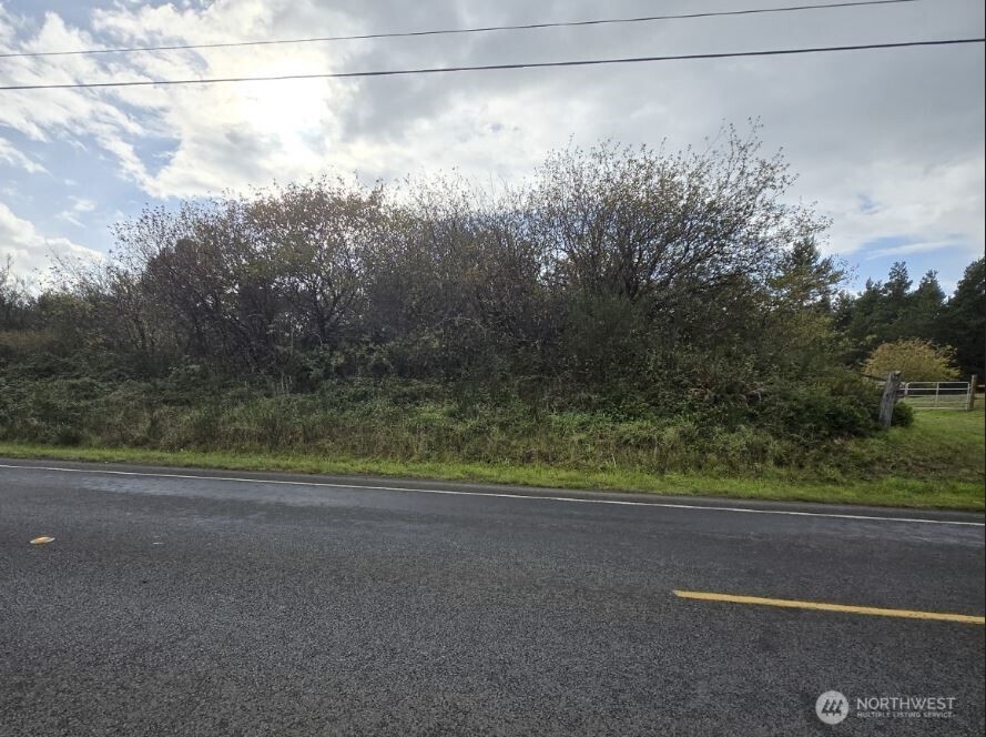 4721 State Route 105 Property Photo 10